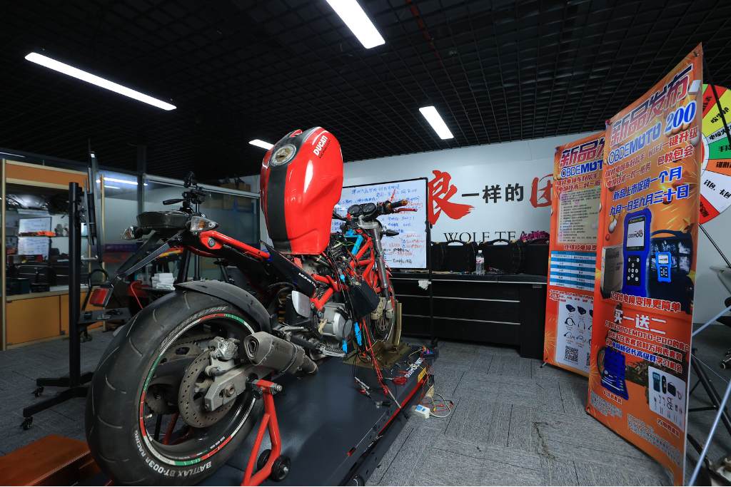 We focus on providing accurate and efficient diagnostic services for motorcycle enthusiasts to ensure the safety and satisfaction of every customer.